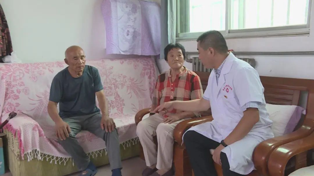 让我们来听听这位博士院长扎根基层